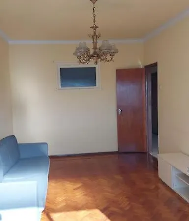 Arrenda-se 1 * Almada